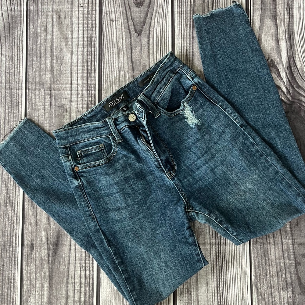 NWOT Women’s Judy Blue skinny fit jeans, size 29